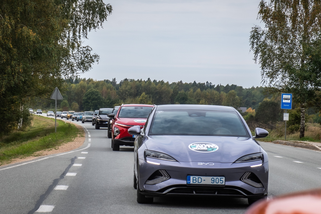 Konkursa "Latvijas e-Auto 2026/27" žūrijas padziļinātie testa braucieni.