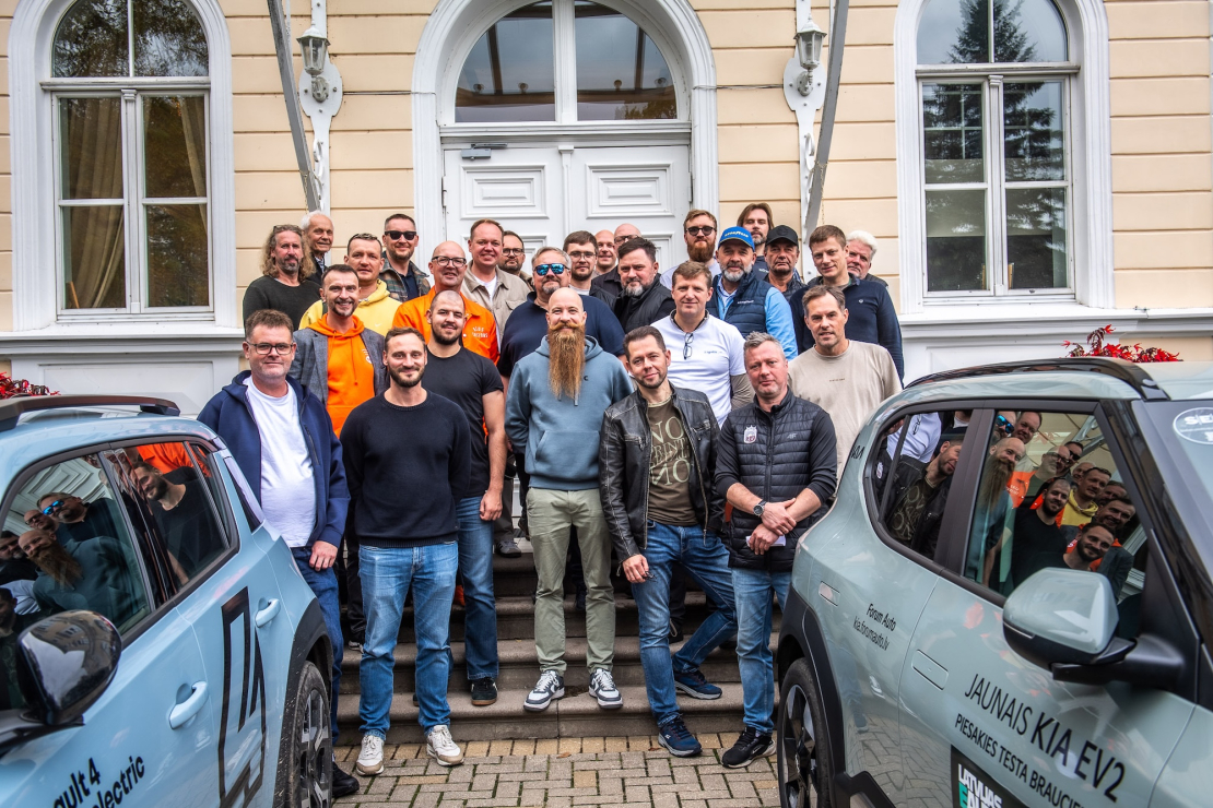 Konkursa "Latvijas e-Auto 2026/27" žūrija.