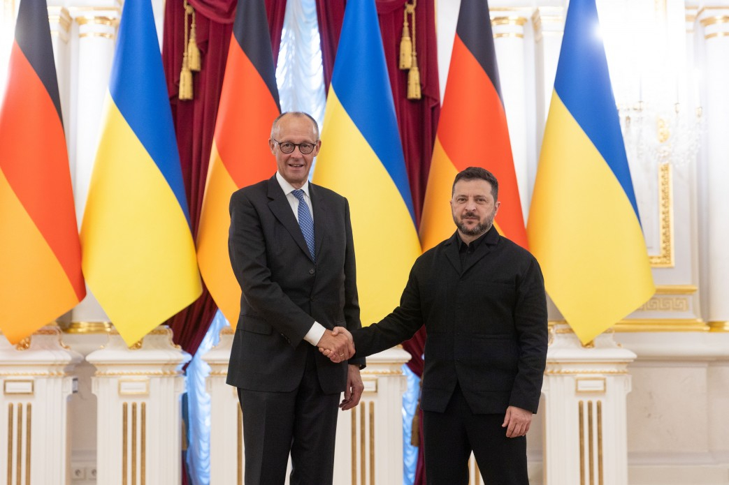 Mercs un Zelenskis Kijivā. 