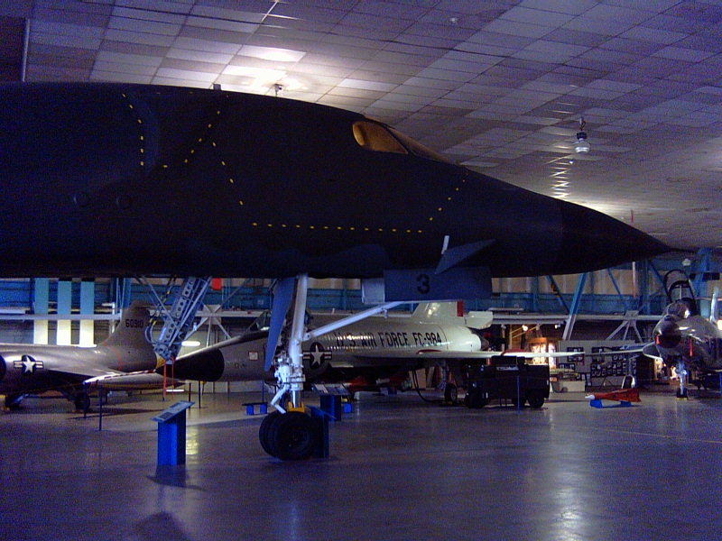 Bumbvedējs B-1.