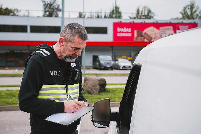 Vieglo komerctransportlīdzekļu pastiprinātā kontrole.