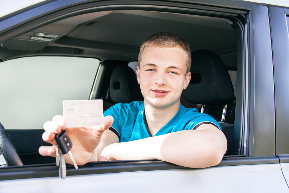 Braukšanas mācību atļauja (tautā bieži dēvēta par baltajām tiesībām) ir oficiāls dokuments, kas apliecina personas tiesības mācīties vadīt transportlīdzekli. 