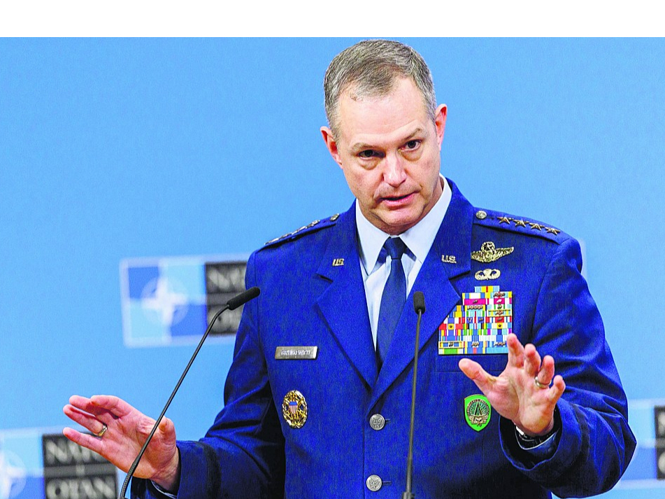 Paredzams, ka nākampirmdien drošības konferencē Varšavā NATO spēku komandieris Eiropā ASV ģenerālis Aleksuss Grinkevičs plašāk izskaidros, ko nozīmē jaunā NATO Krievijas atturēšanas stratēģija.