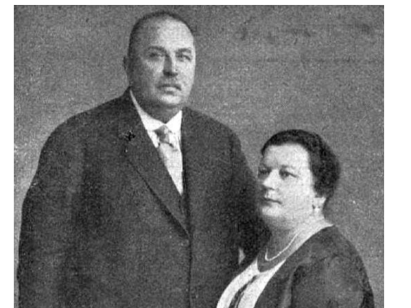 Olga un Vilhelms Ķuzes sudrabkāzās 1926. gada 11. septembrī.