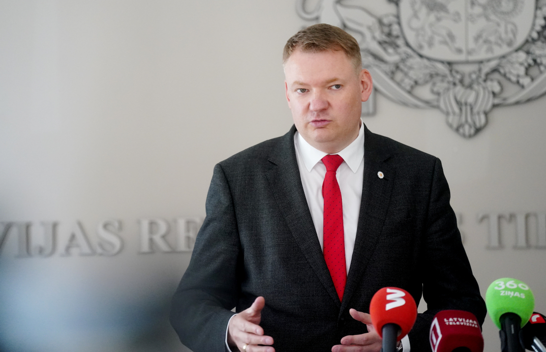 Tieslietu ministrs Edvards Smiltēns.