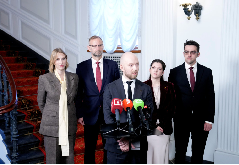 Partijas "Progresīvie" pārstāvji - Agnese Lāce, Atis Švinka, Andris Šuvajevs, Antoņina Ņenaševa un Mārtiņš Hiršs.