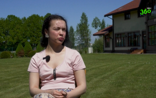 Sociālā projekta "Caur ērkšķiem uz…" dalībniece Agnese.