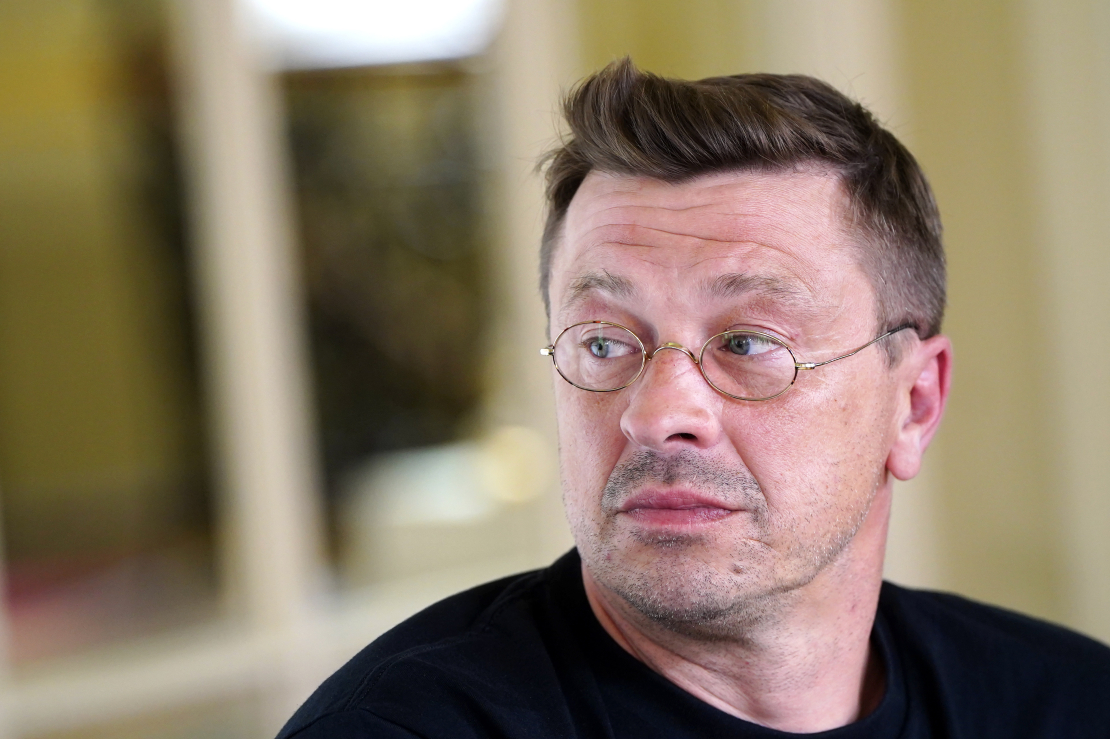 Aktieris Egons Dombrovskis.