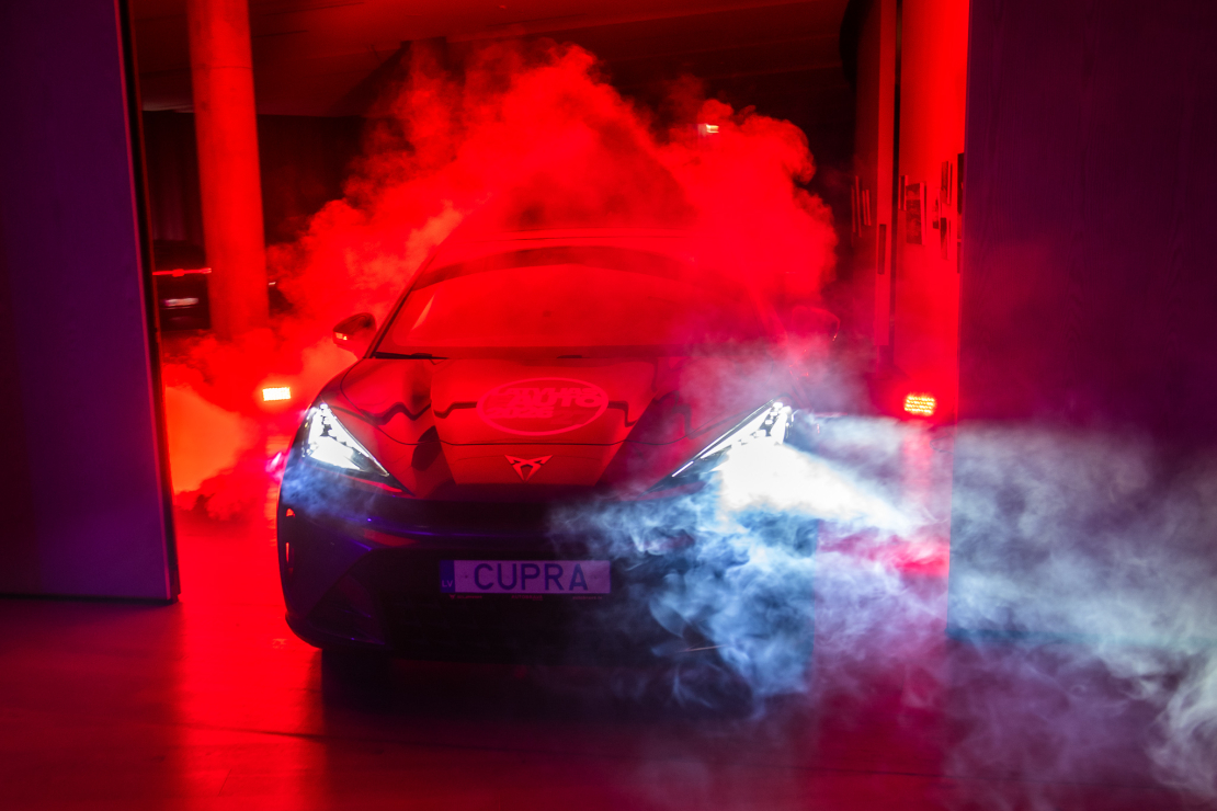 "Latvijas e-Auto 2026/27" apbalvošanas ceremonijā tika paziņoti konkursa uzvarētāji.