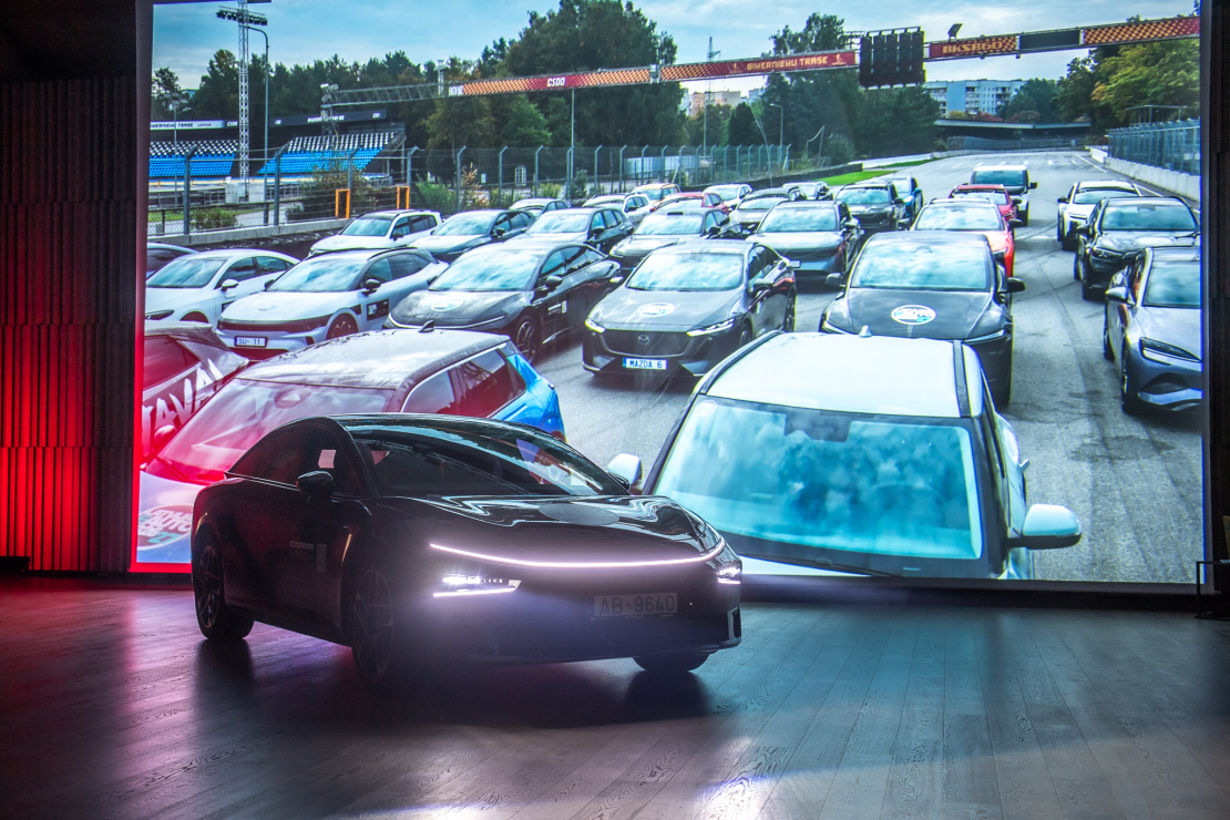 "Latvijas e-Auto 2026/27" apbalvošanas ceremonijā tika paziņoti konkursa uzvarētāji.