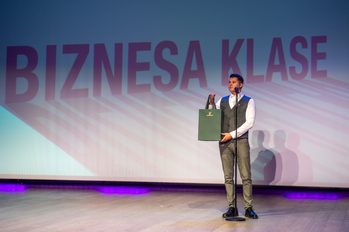 "Latvijas e-Auto 2026/27" apbalvošanas ceremonijā tika paziņoti konkursa uzvarētāji.
