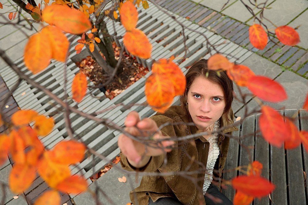 Milēna Miškēviča: "Mani visvairāk fascinē iekšējā spēka skaistums, jo neviens jau nepiedzimst stiprs. Stiprs kļūst nokrītot vai ciešot zaudējumus, bet pēc tam ceļoties".