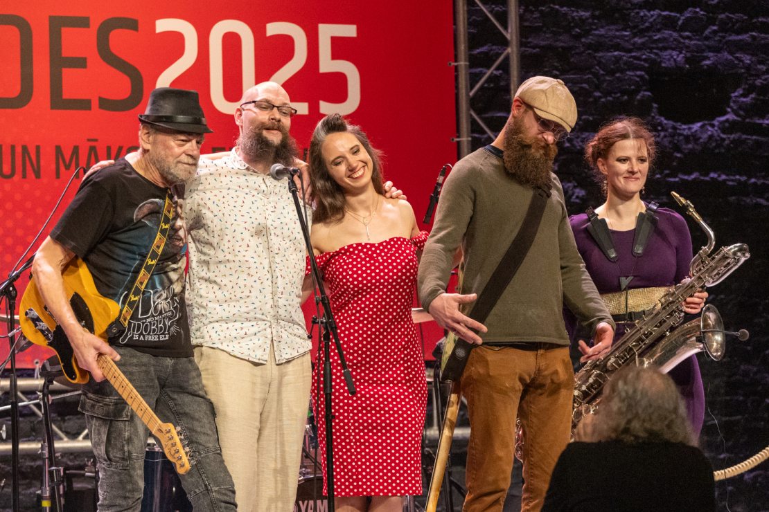 Vanadziņu Trio.