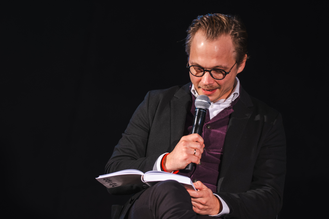 Laikmetīgās latviešu dramaturģijas krājuma "5* dramaturģija" atvēršanas svētki Dailes teātrī.