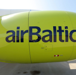 "Air Baltic" lidmašīna "Air Baltic" lidmašīna