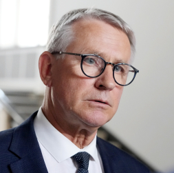 Kultūras ministrs Nauris Puntulis pirms Ministru kabineta sēdes.