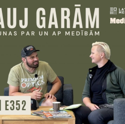 "Šauj garām!" #352 sērija. "Šauj garām!" #352 sērija.