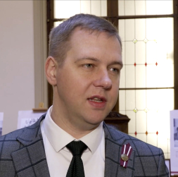 Harijs Rokpelnis, Saeimas deputāts (Zaļo un zemnieku savienība).
