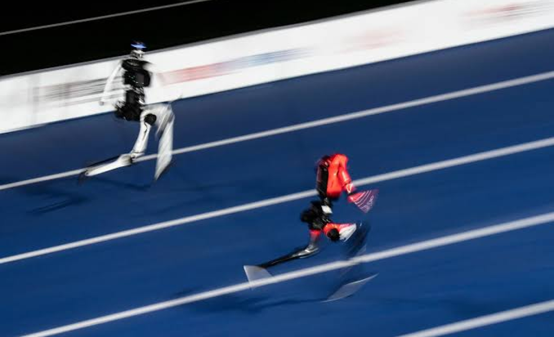 Ķīnas robots 100 metros pārspēj Useina Bolta rekordu.