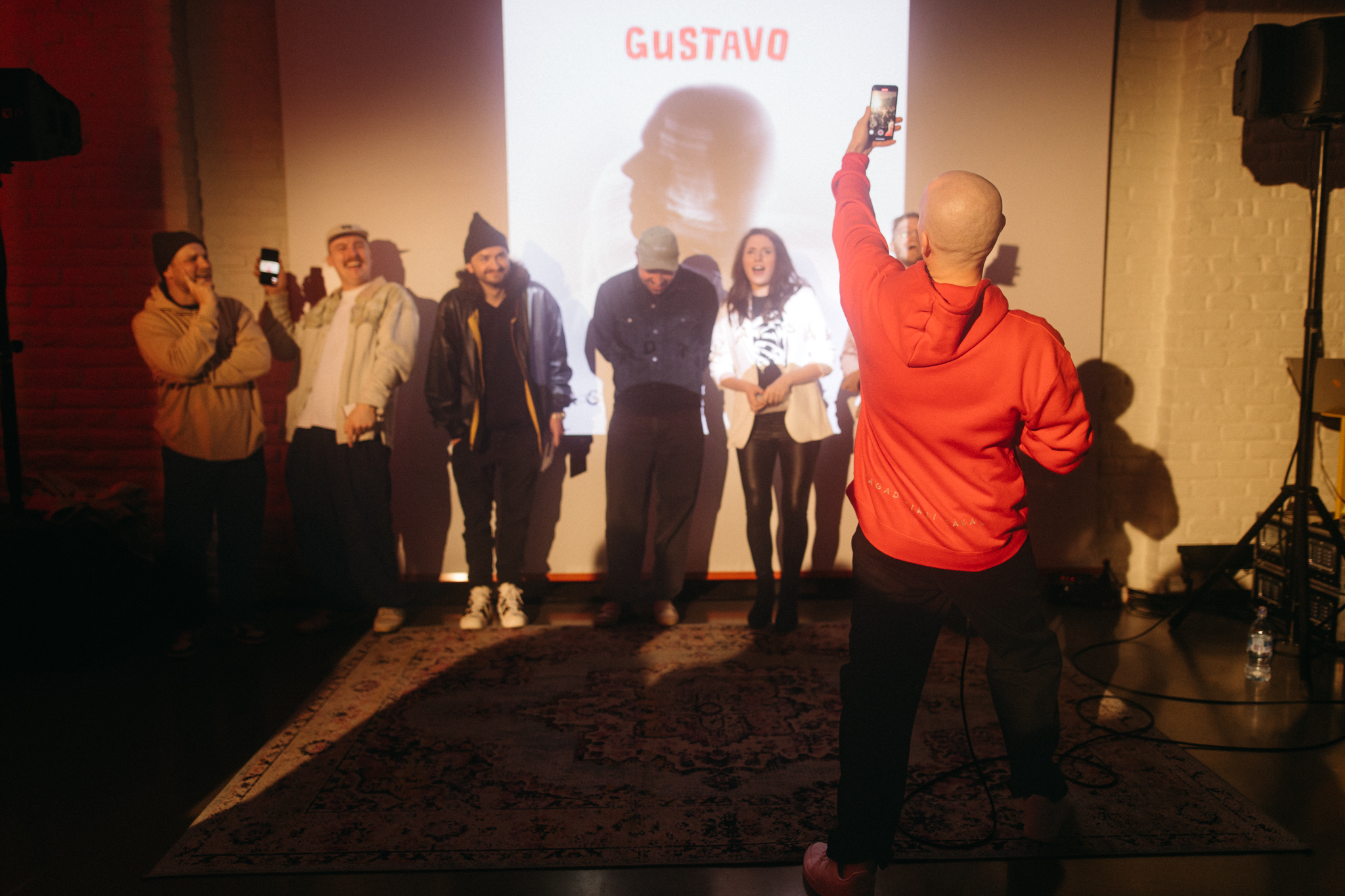 Gustavo jaunā albuma noklausīšanās pasākums.