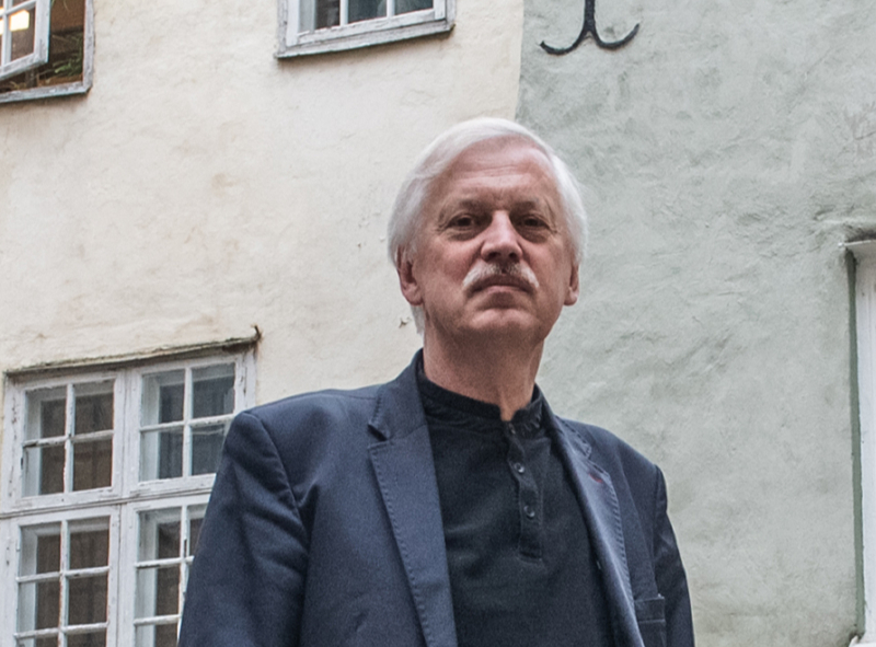 Juris Dambis: "Kustamie mākslas priekšmeti ir vistrauslākā Latvijas kultūras mantojuma daļa. Tiem ir vajadzīgi zinoši restauratori un konsultācijas."