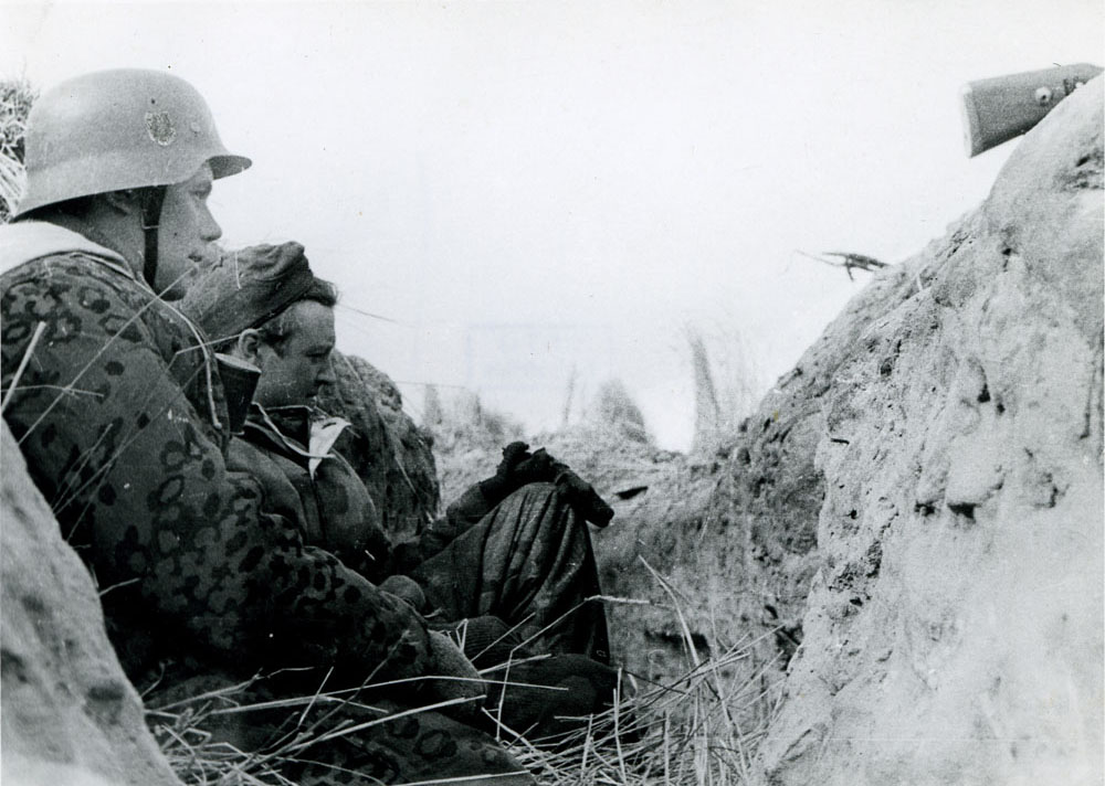 19. latviešu divīzijas karavīri Veļikajas upes pozīcijās. 1944. gada marts.