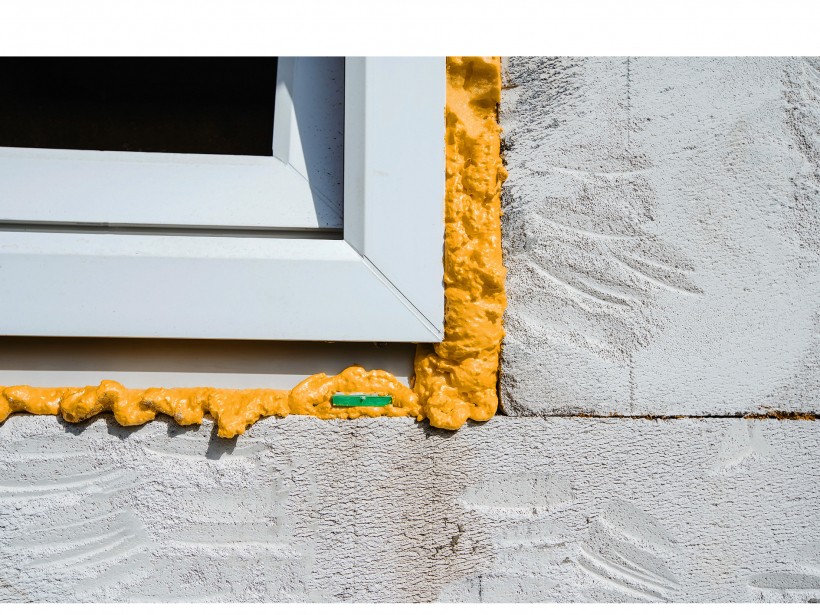 Poliuretāna putas ar mūri sadzīvo labāk nekā ar koku.