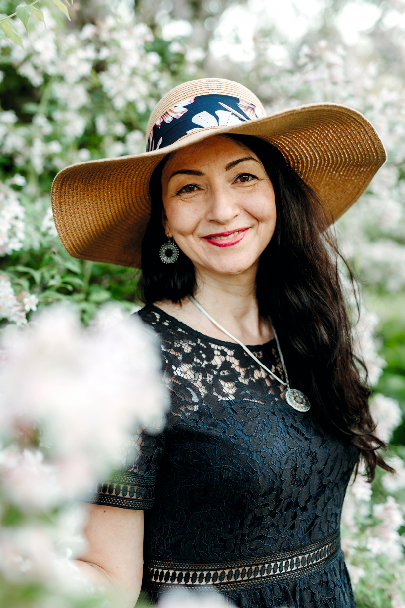 Kristiāna Kalniņa, cilvēkdizaina konsultante, sertificēta Biodanza skolotāja, deju un kustību terapeite.