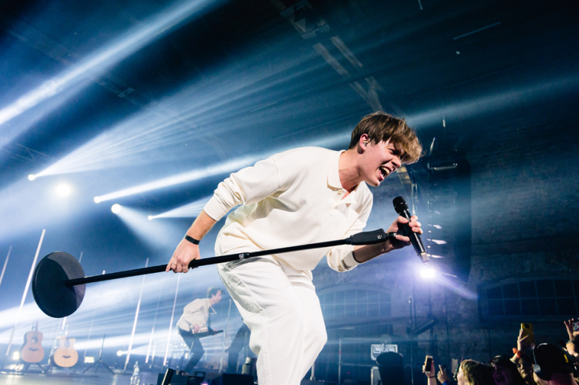 Grupas “Sudden Lights” solists Andrejs Reinis Zitmanis ir dziesmu vārdu autors.