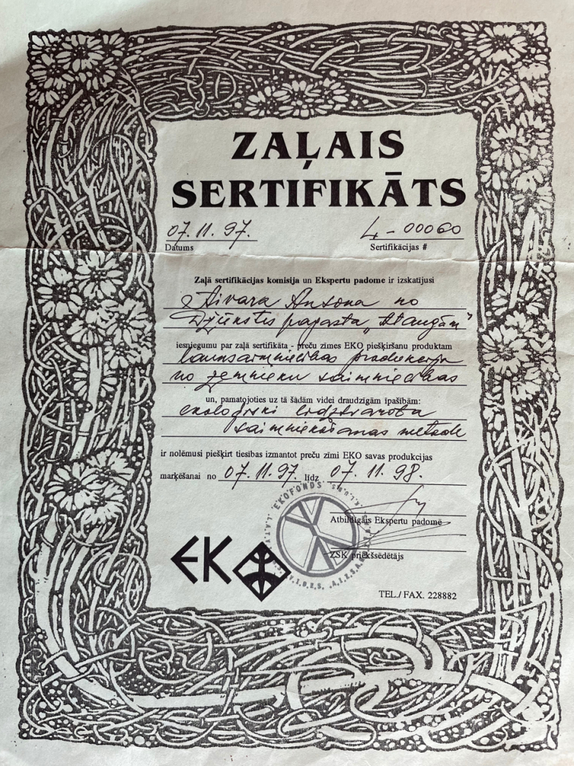 Ansoni saimnieko bioloģiski kopš zemnieku saimniecības “Ataugas” dibināšanas, ko apliecina vietējais Zaļais sertifikāts.