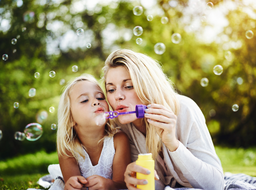 Apzināti veltīt laiku bērnam vajadzētu jau no viņa mazotnes.