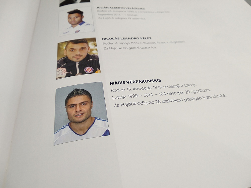 "Hajduk" vēstures grāmatā, kas fanu veikalā ir viena no dārgākajām precēm un maksā teju 70 eiro, sava vieta arī Mārim Verpakovskim.