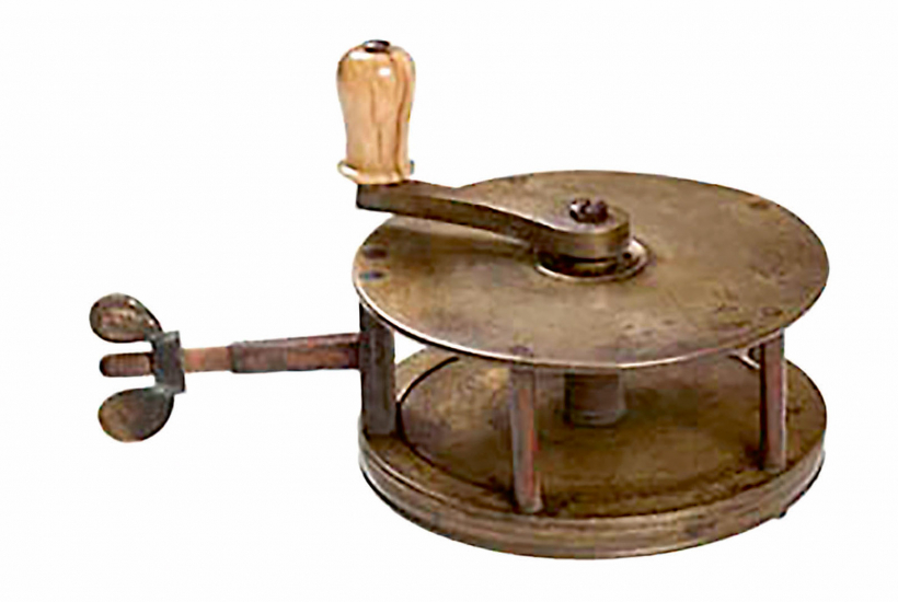 Pirmā multiplikatora spole.