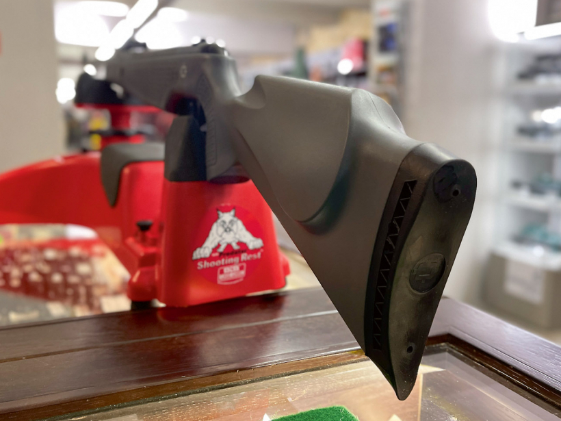 Laides vaidziņa izvirzījums gan labajā, gan kreisajā pusē. Kreiļi novērtēs!