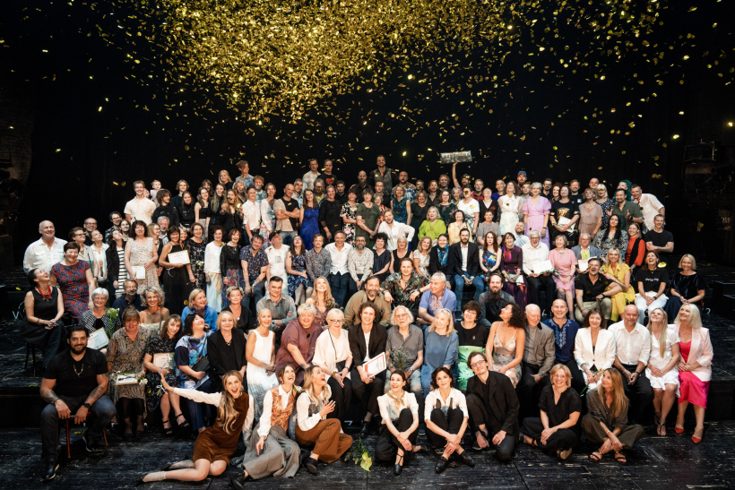 Dailes teātrī nosvinēts sezonas noslēgums.