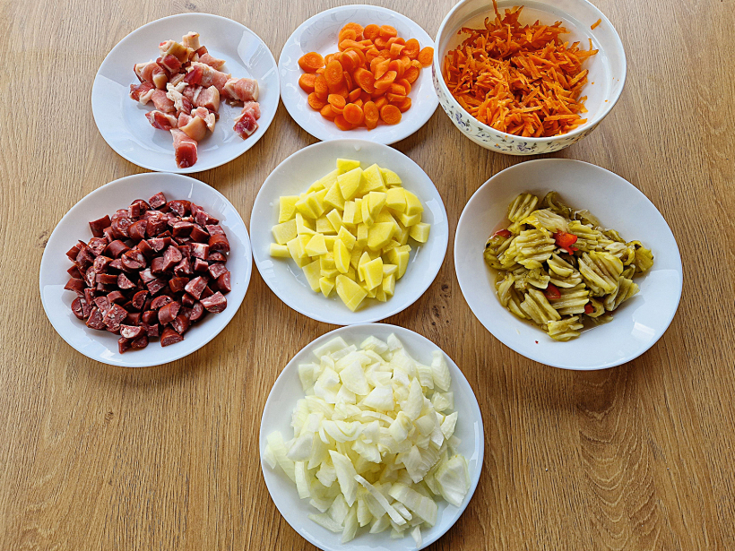 Soļankas sastāvdaļas.