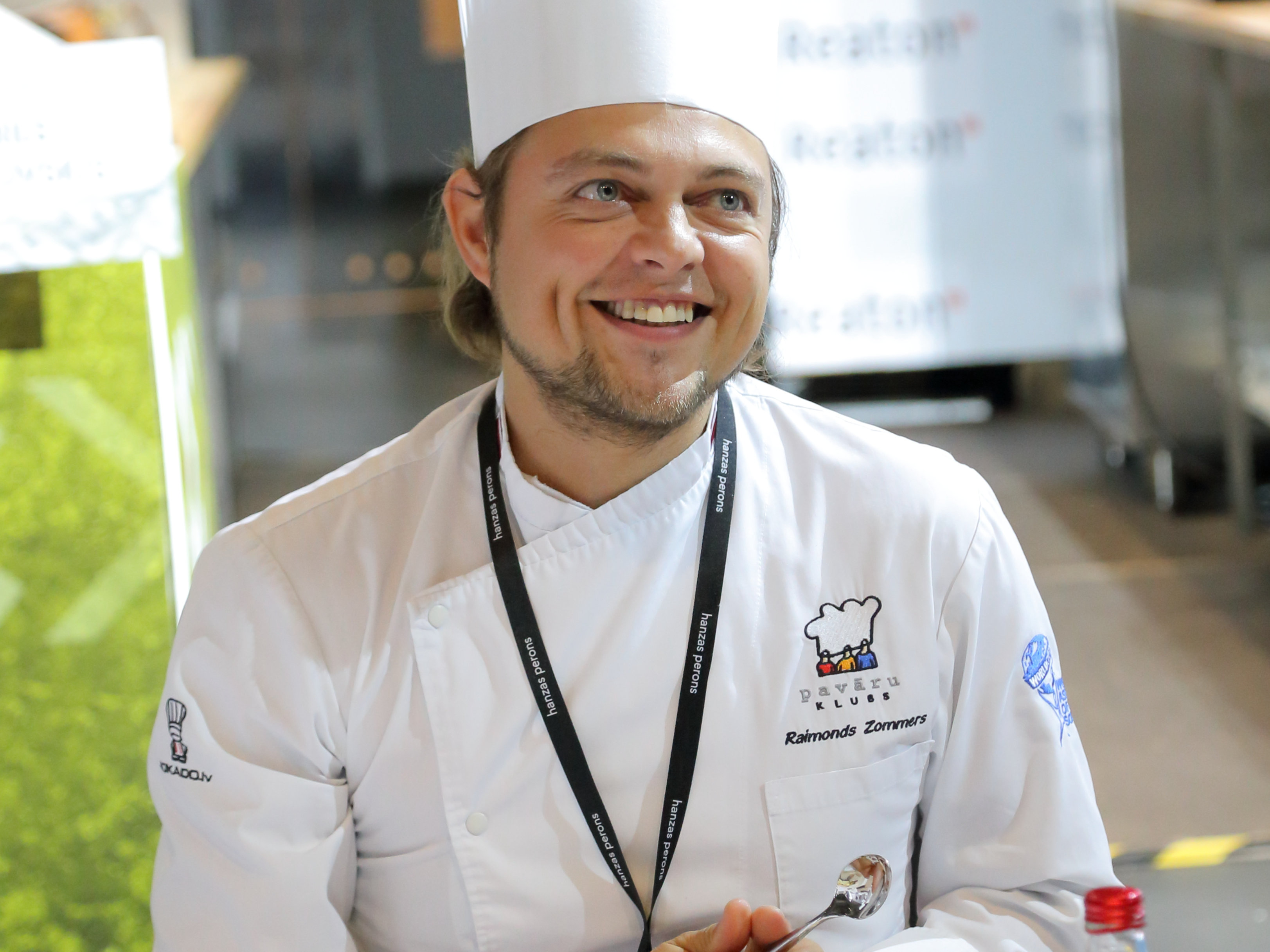 Šefpavārs Raimonds Zommers.