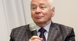 Profesors Jānis Zaļkalns, Rīgas Austrumu klīniskās universitātes slimnīcas Gerontoloģijas klīnikas vadītājs.