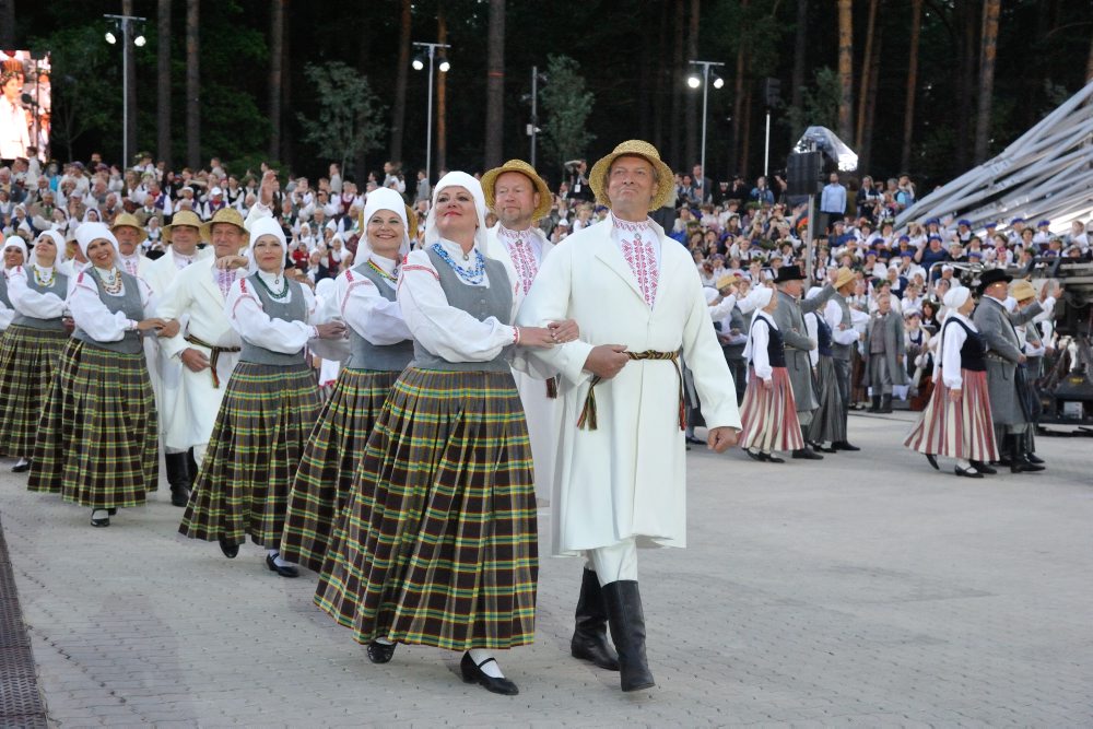 Dziesmu un deju svētku noslēguma koncerts "Kopā augšup". 