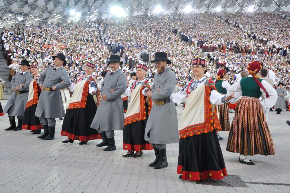 Dziesmu un deju svētku noslēguma koncerts "Kopā augšup". 