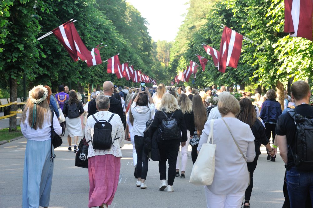 Dziesmu un deju svētku noslēguma koncerts "Kopā augšup". 