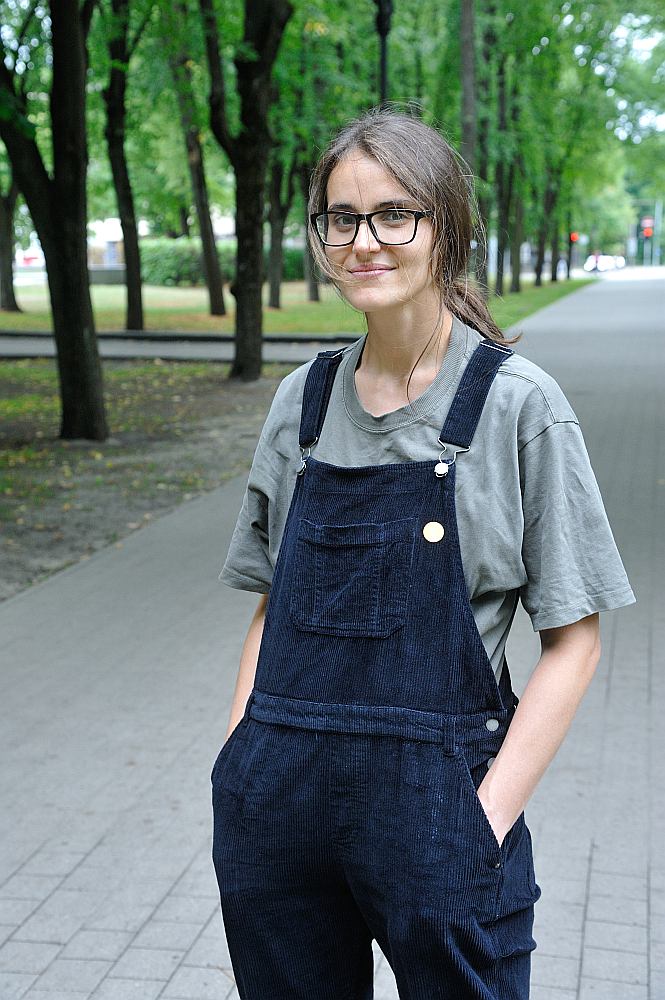 Māksliniece Elīna Brasliņa.