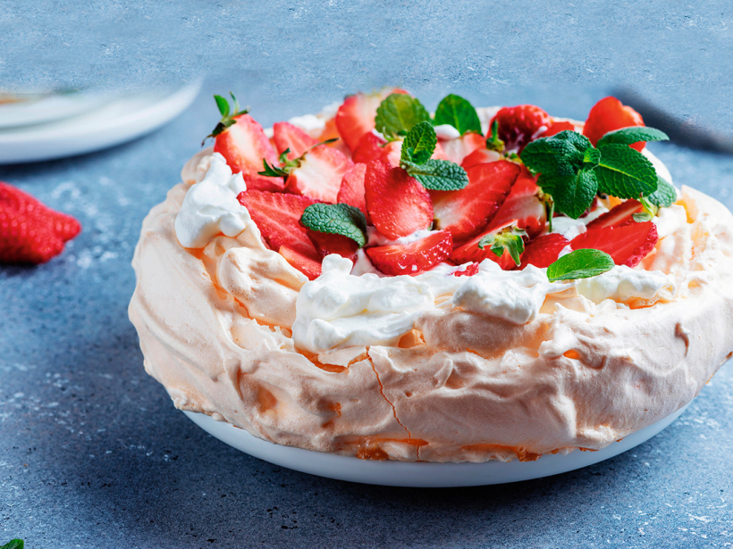 Zemeņu Pavlovas kūka.