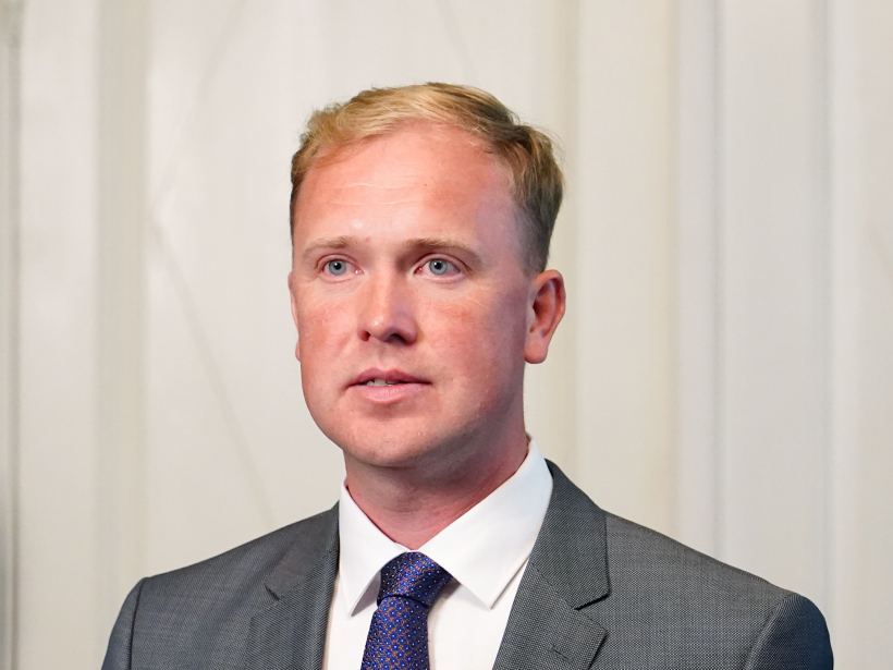 "Zaļo un zemnieku savienības" pārstāvis - Saeimas deputāts Viktors Valainis.