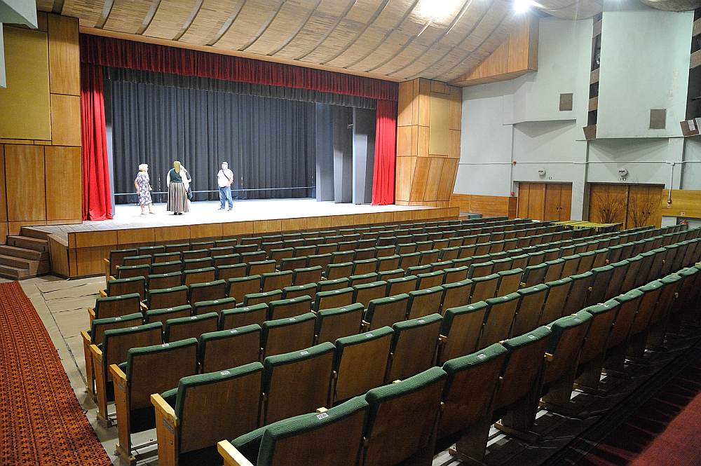 Kultūras nama zālē koncertus un citus sarīkojumus var vērot pat vairāk nekā 400 skatītāju.