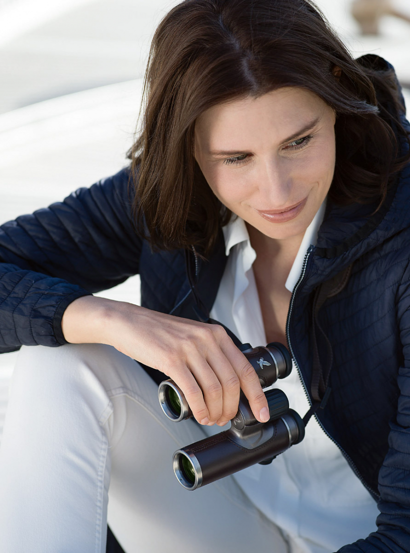 Neliels, stilīgs, kvalitatīvs, bet cena patiesi atbilstoša Swarovski kvalitātes standartiem. CL Companion Nomad 10x30 B.