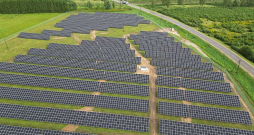Par 2,5 miljoniem eiro Inčukalnā izbūvēta saules elektrostacija, kas spēs apgādāt ar elektroenerģiju 1650 mājsaimniecību.