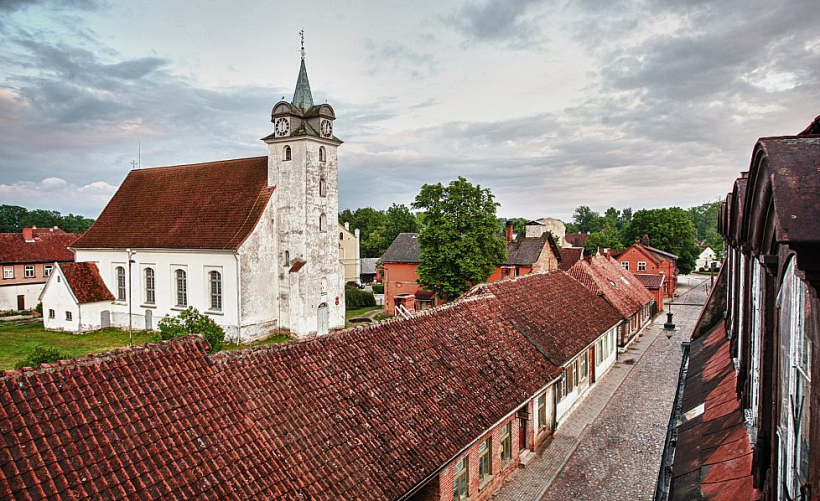 Kuldīgas pašvaldība strādājusi 20 gadus, lai radītu priekšnoteikumus vecpilsētas iekļaušanai UNESCO Pasaules mantojuma sarakstā.