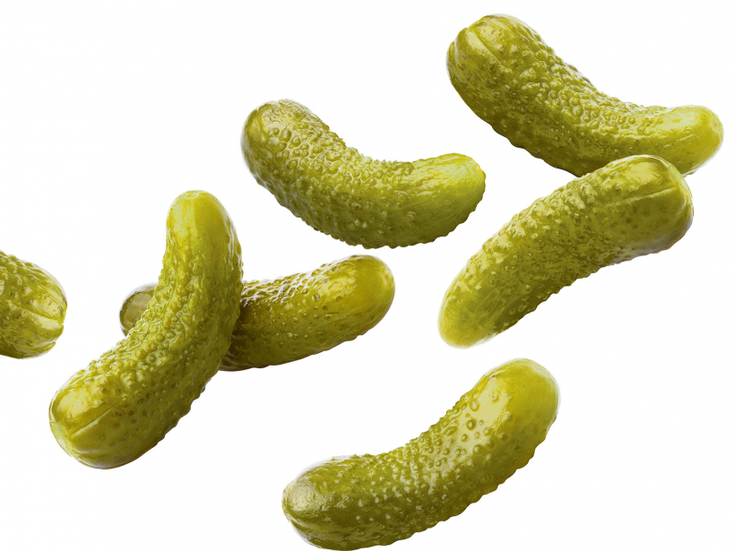 Sālīti gurķīši.