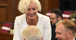 Saeimas deputāte Daiga Mieriņa piedalās Saeimas ārkārtas sēdē, kurā paredzēts ievēlēt Saeimas priekšsēdētāju.